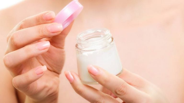 cosmetico_fotolia_65690276