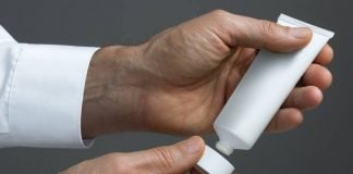 Quale crema per la dermatite? crema_mani_0